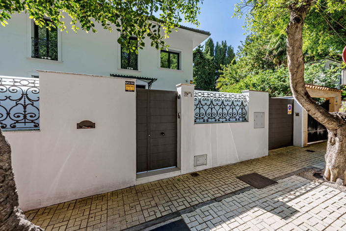 Image No.44-8 Bed Villa for sale