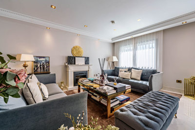 b98le8d7m9k3degpefzhs0lif8u4xzvzhwxtmggyekxx9