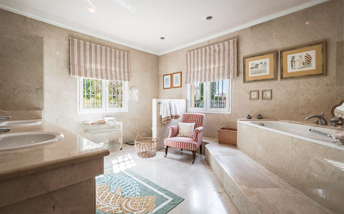 Image No.6-4 Bed Villa for sale