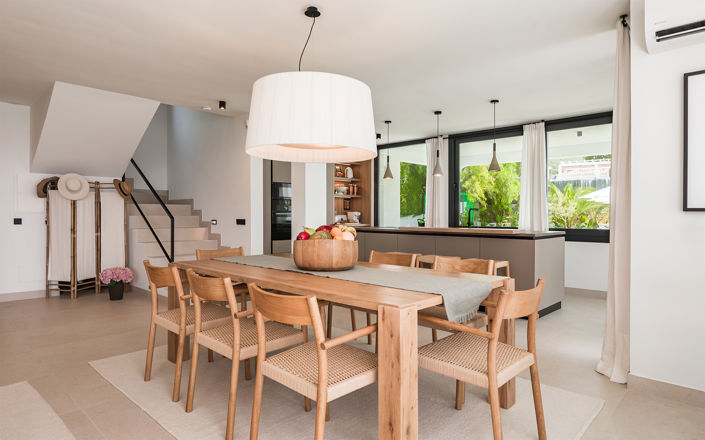 Image No.10-6 Bed Villa for sale