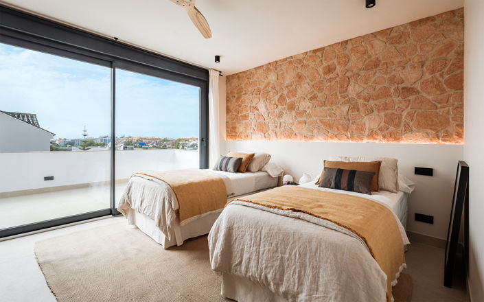 Image No.18-6 Bed Villa for sale