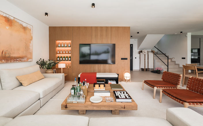 Image No.2-6 Bed Villa for sale