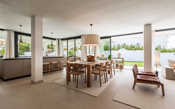 Image No.9-6 Bed Villa for sale