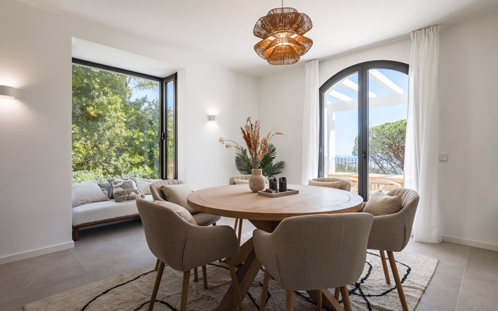 Image No.10-5 Bed Villa for sale