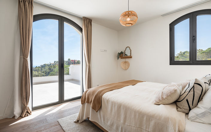 Image No.4-5 Bed Villa for sale