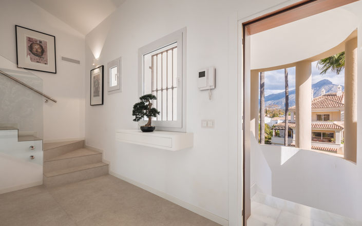 Image No.25-3 Bed Property for sale