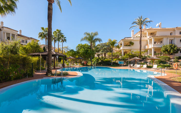 Image No.45-3 Bed Property for sale