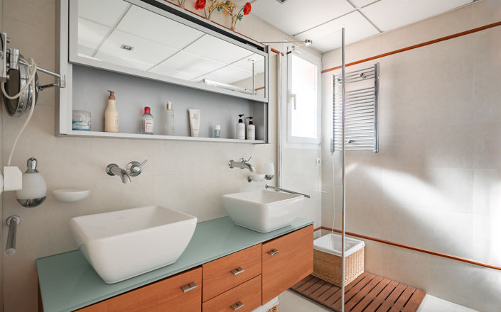 Image No.13-8 Bed Villa for sale