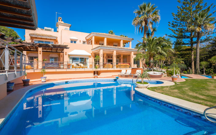 Image No.25-8 Bed Villa for sale