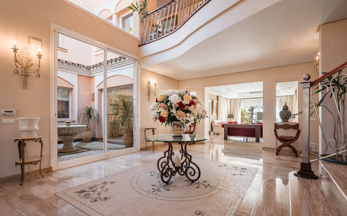 Image No.7-8 Bed Villa for sale