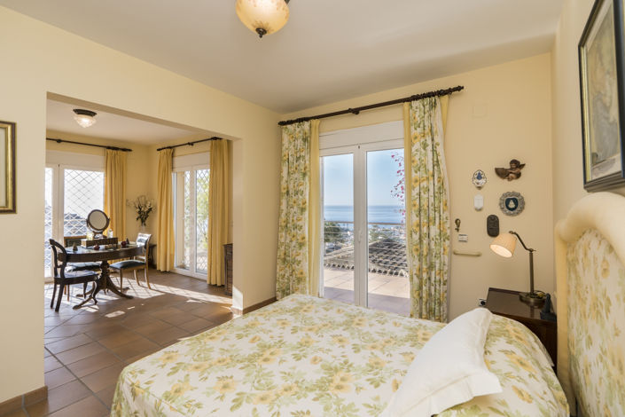 Image No.17-9 Bed Villa for sale