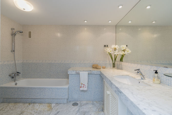 Image No.26-9 Bed Villa for sale