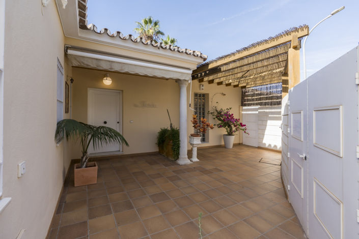 Image No.28-9 Bed Villa for sale