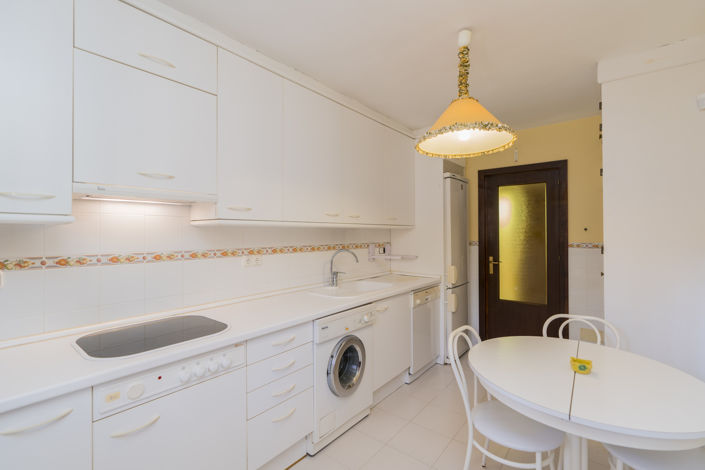 Image No.40-9 Bed Villa for sale