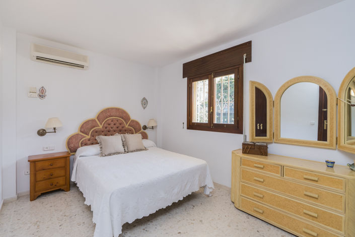 Image No.41-9 Bed Villa for sale