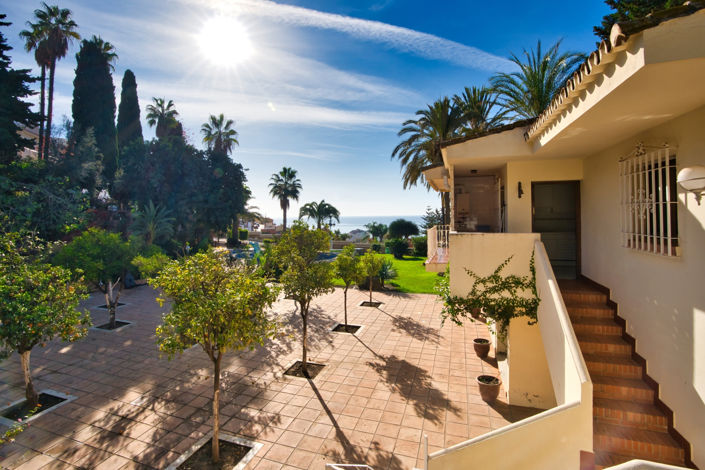 Image No.48-9 Bed Villa for sale