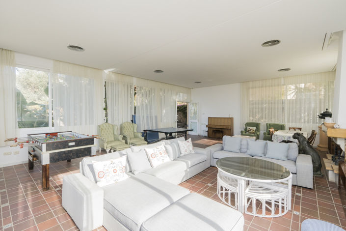 Image No.50-9 Bed Villa for sale