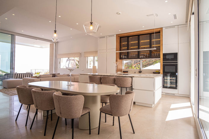 Image No.12-6 Bed Villa for sale