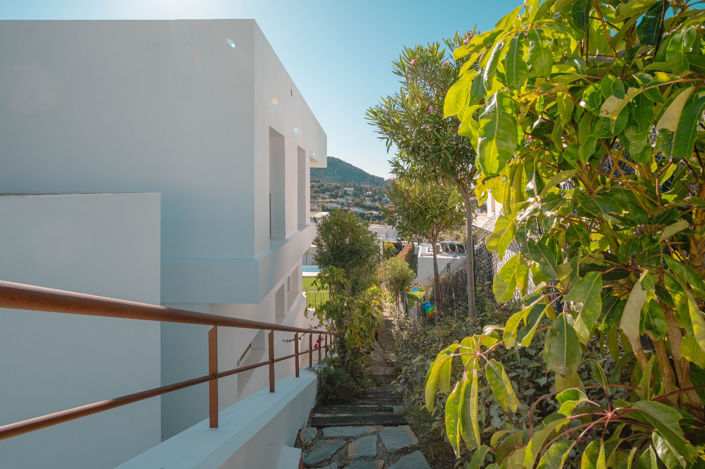 Image No.8-6 Bed Villa for sale