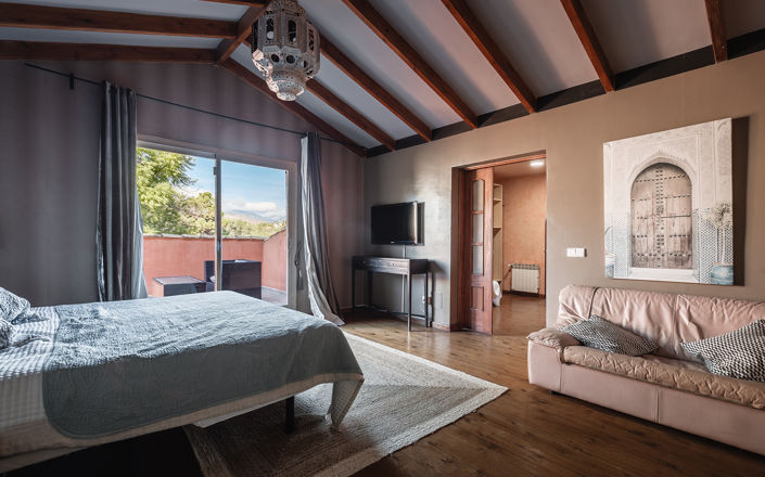 Image No.5-5 Bed Villa for sale