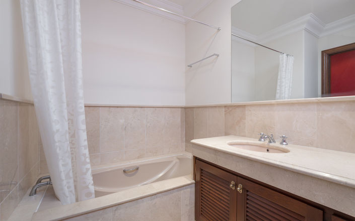 Image No.12-4 Bed Villa for sale