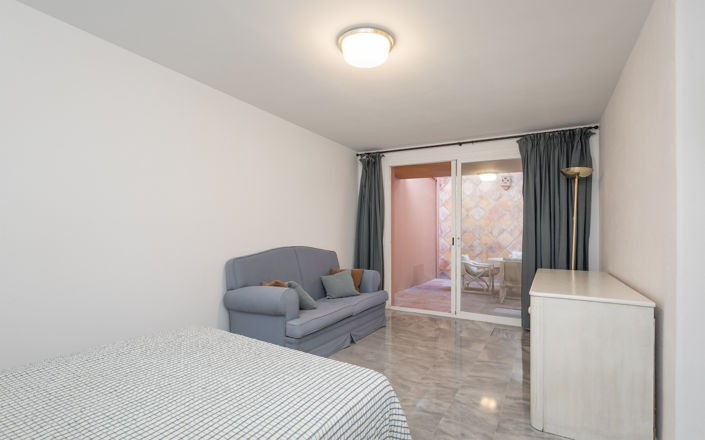 Image No.17-4 Bed Villa for sale