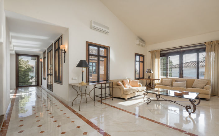 Image No.6-4 Bed Villa for sale