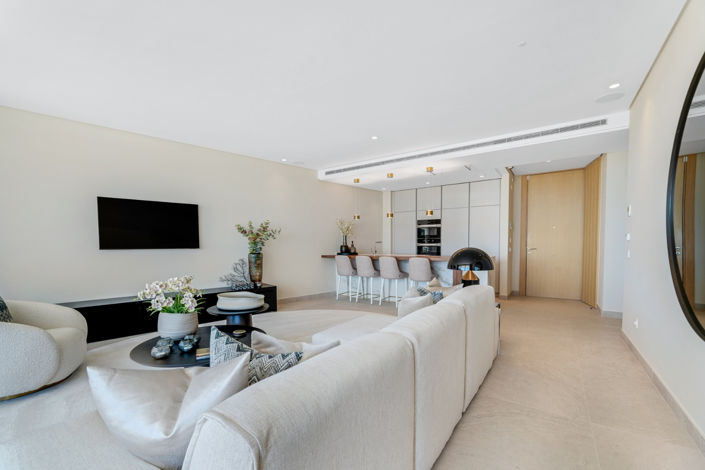 Image No.12-2 Bed Property for sale