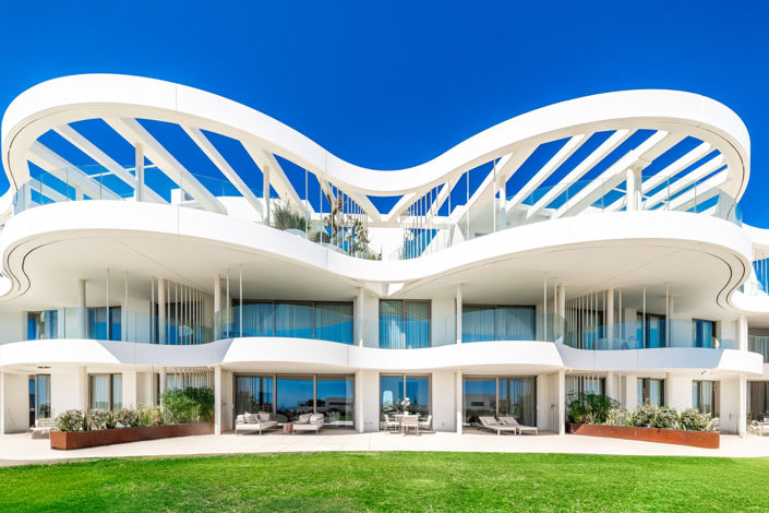 Image No.13-2 Bed Property for sale