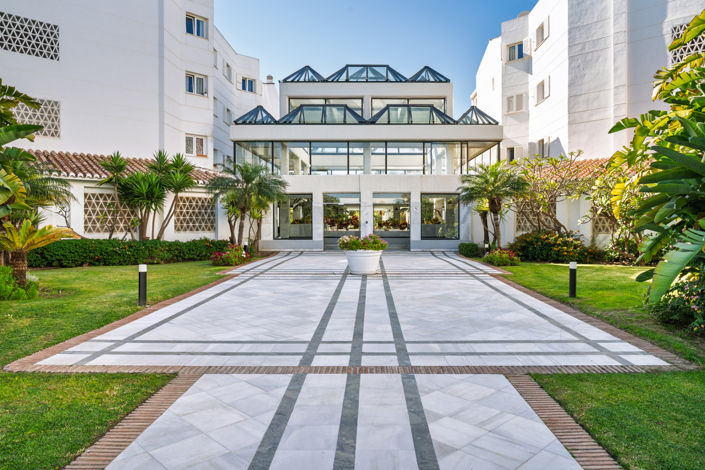 Image No.17-4 Bed Apartment for sale