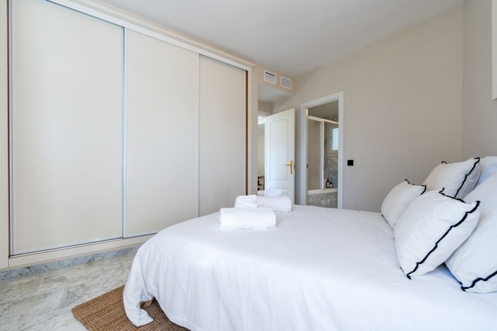 Image No.30-4 Bed Apartment for sale