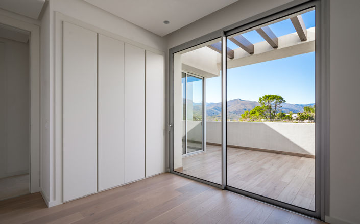 Image No.18-4 Bed Penthouse for sale