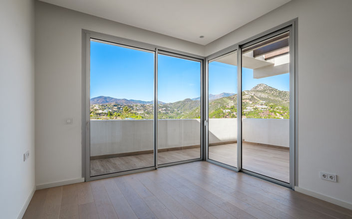 Image No.19-4 Bed Penthouse for sale