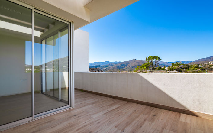 Image No.21-4 Bed Penthouse for sale