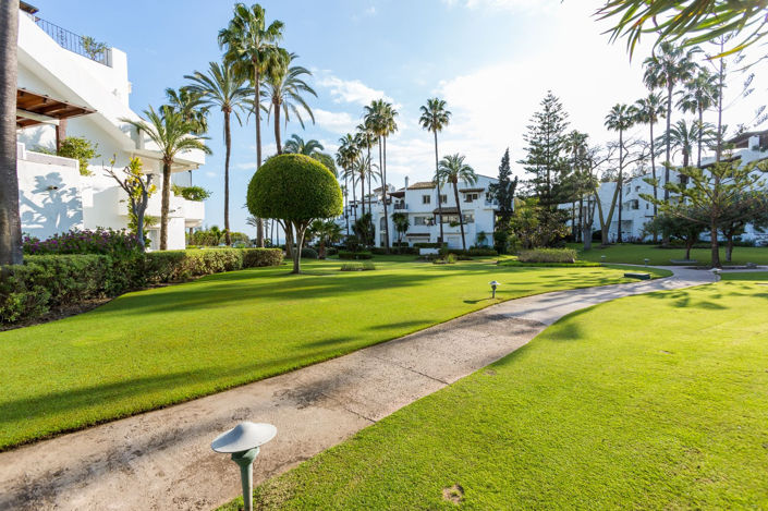 Image No.17-2 Bed Property for sale