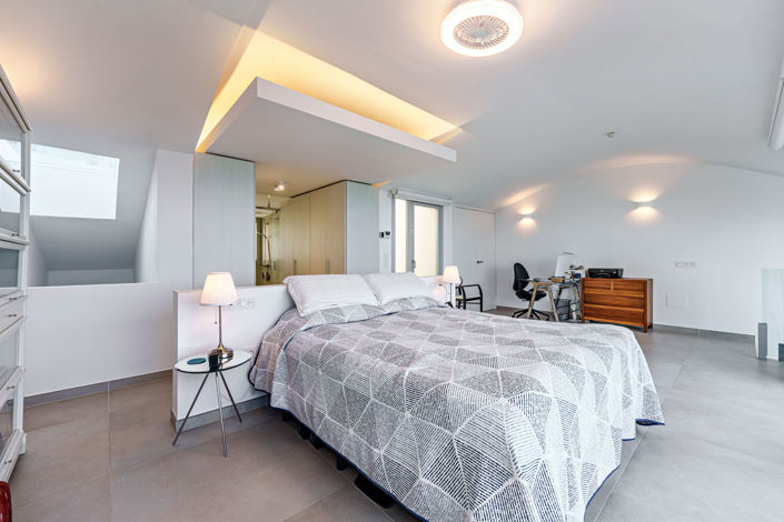 Image No.13-3 Bed Property for sale