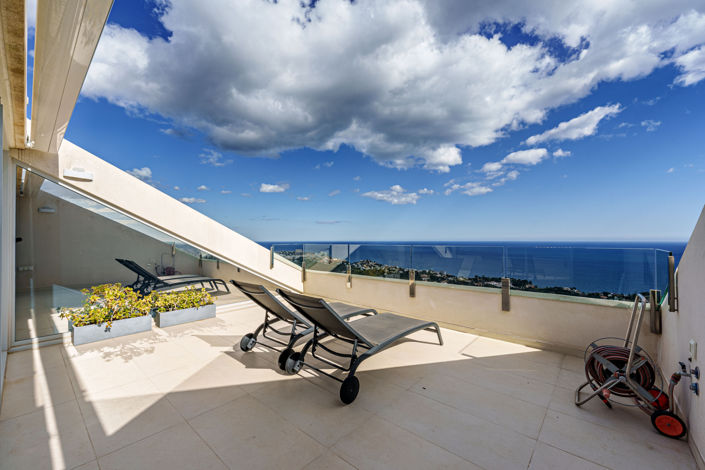 Image No.15-3 Bed Property for sale