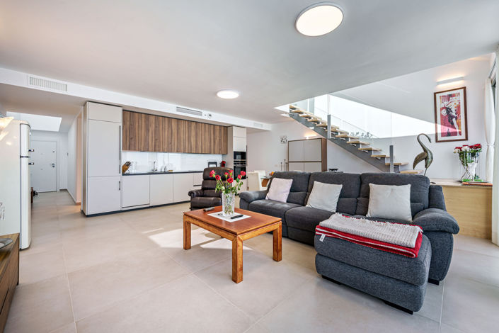 Image No.5-3 Bed Property for sale