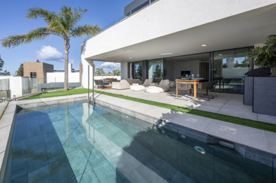 b98le8d7m9k3degpefzhs0lif8u4xzvzhwxtmggyekxx9