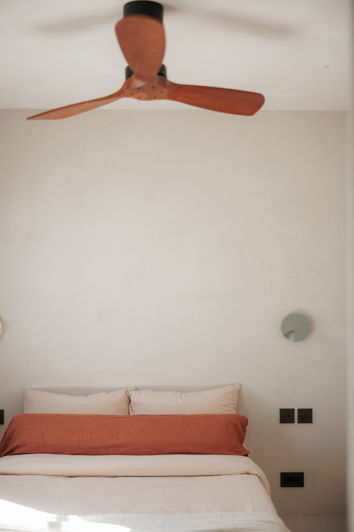 Image No.25-2 Bed Townhouse for sale