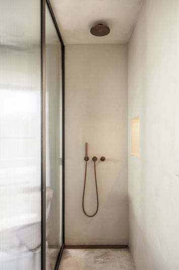 Image No.26-2 Bed Townhouse for sale