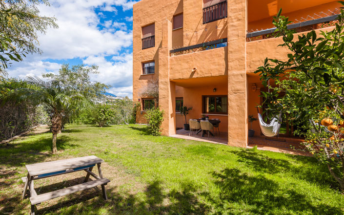 Image No.25-3 Bed Property for sale