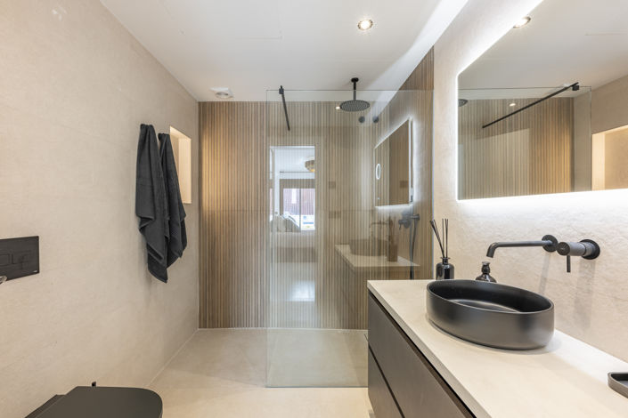 Image No.18-3 Bed Apartment for sale