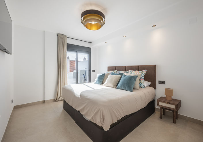 Image No.19-3 Bed Apartment for sale