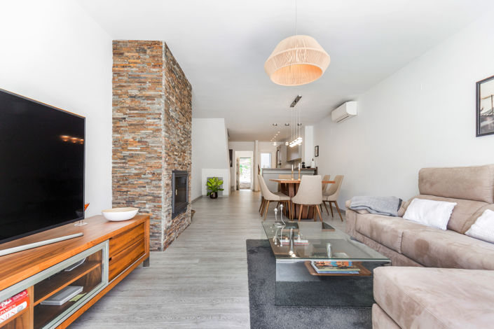 Image No.4-2 Bed Townhouse for sale