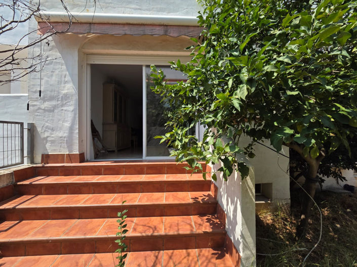 Image No.6-4 Bed House for sale