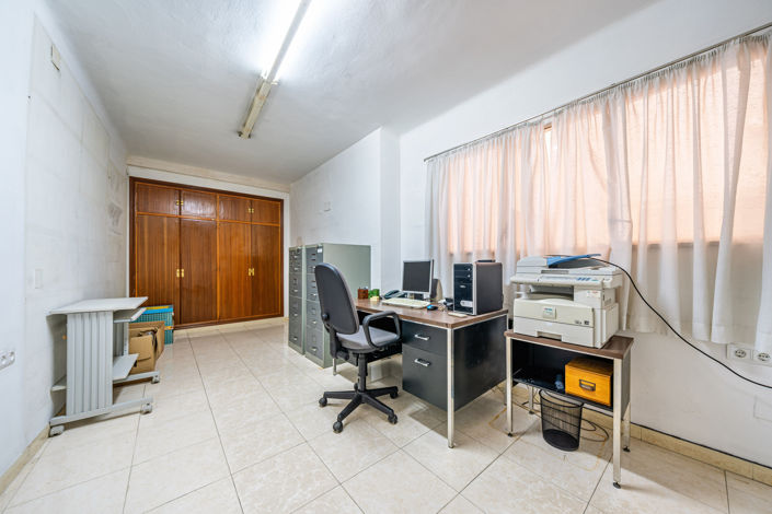 Image No.10-4 Bed Apartment for sale