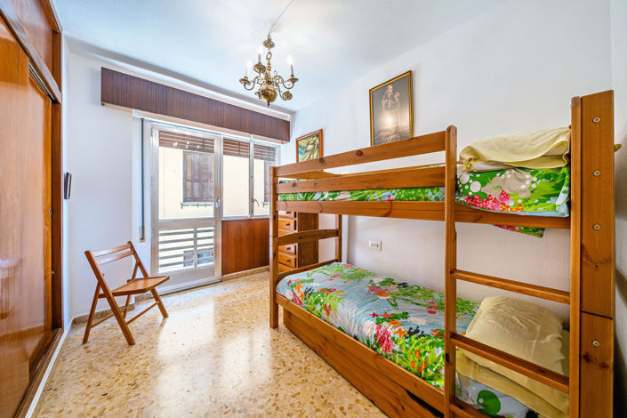 Image No.15-4 Bed Apartment for sale