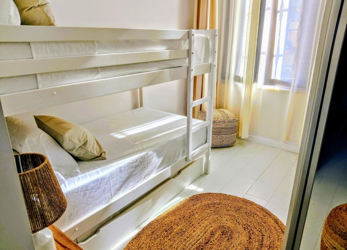 Image No.12-3 Bed Property for sale