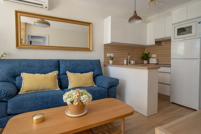 Image No.12-2 Bed Property for sale